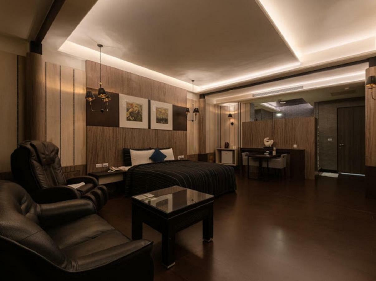 麗馨汽車旅館 Leesing Motel Καοσιούνγκ Εξωτερικό φωτογραφία